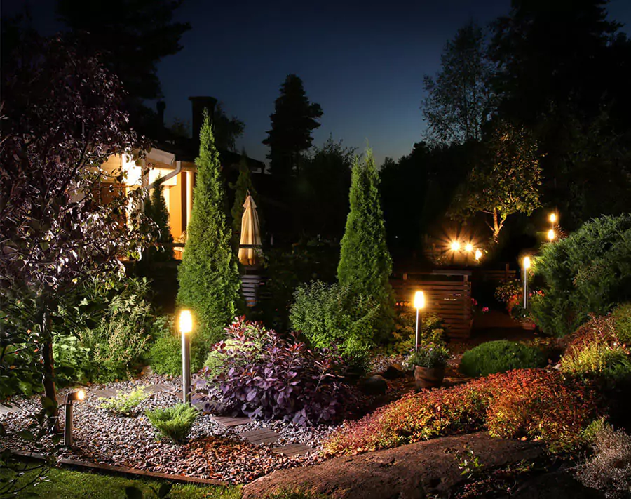 outdoor lighting backyard illumination